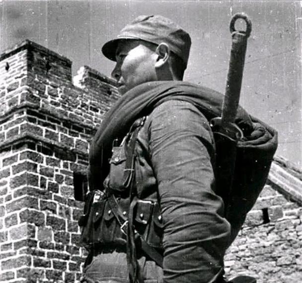 战争与抉择（战争策略游戏《大刀队》中的抉择与胜利之道）